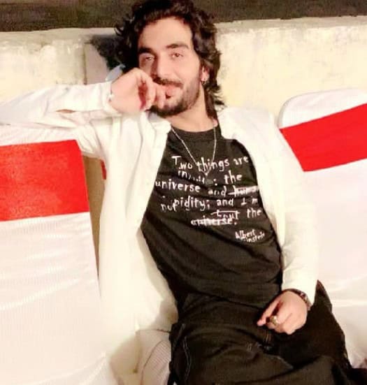 Ashiq Hussain in Muamma