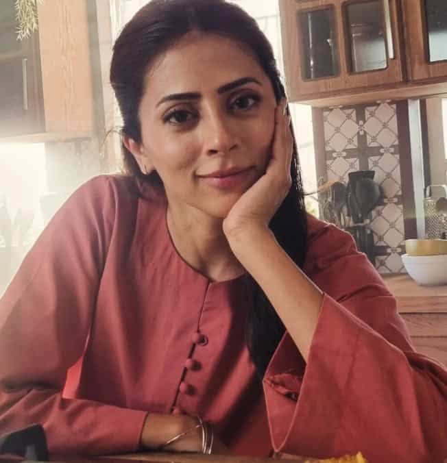 Meri Zindagi Hai Tu Drama Cast Real Name